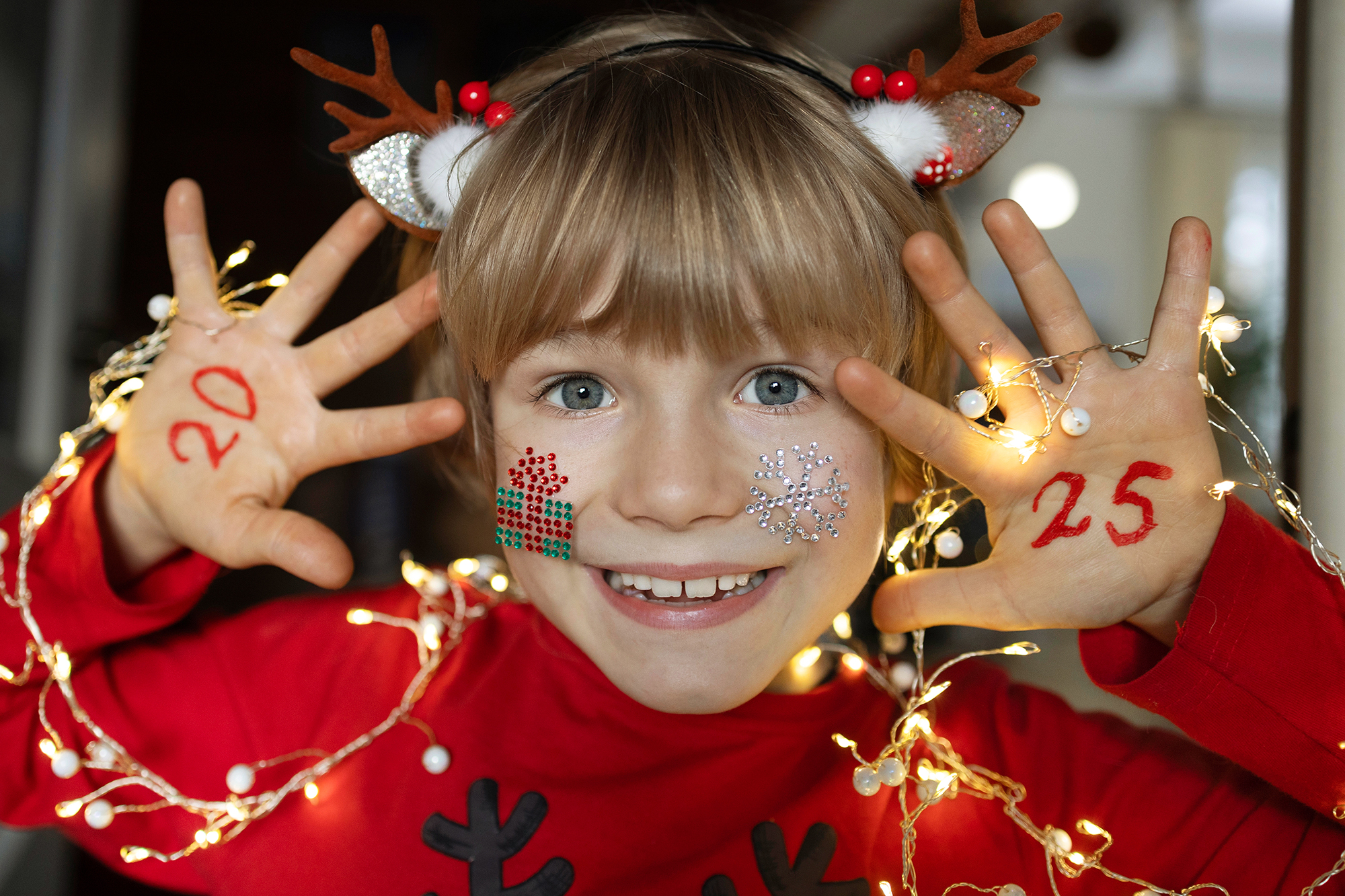 Kind weihnachtliche Stimmung